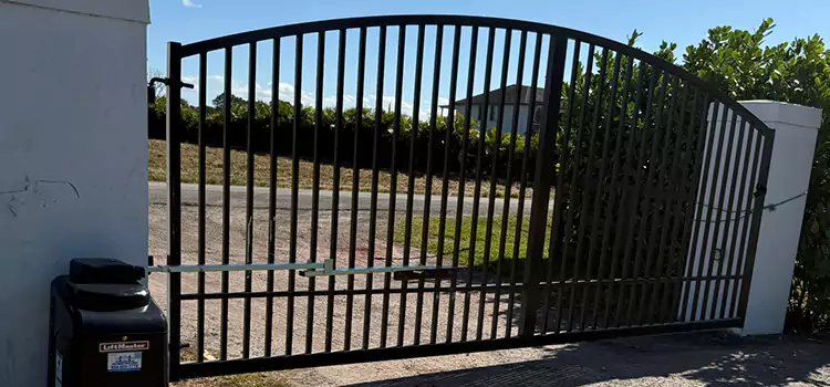 Driveway Fence Repair Independence